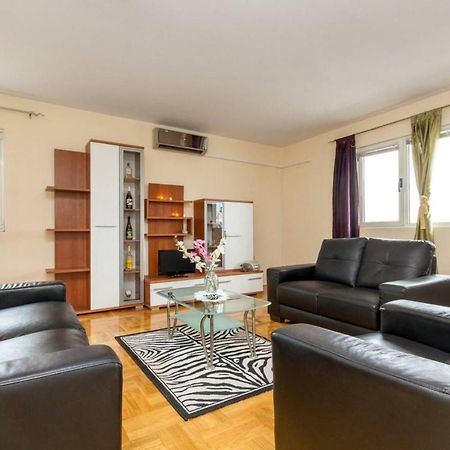 Apartments Ukic Kaštela エクステリア 写真