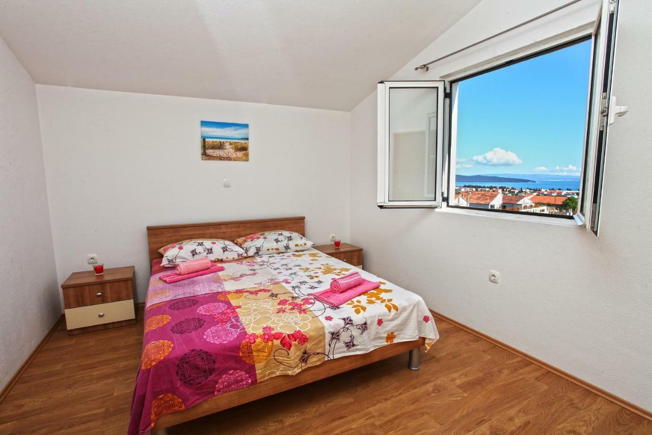 Apartments Ukic Kaštela エクステリア 写真