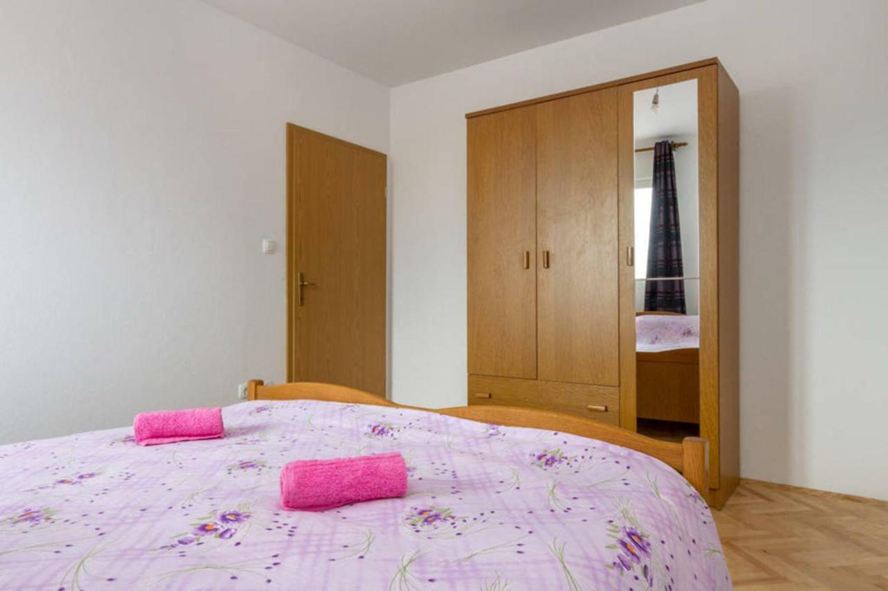 Apartments Ukic Kaštela エクステリア 写真