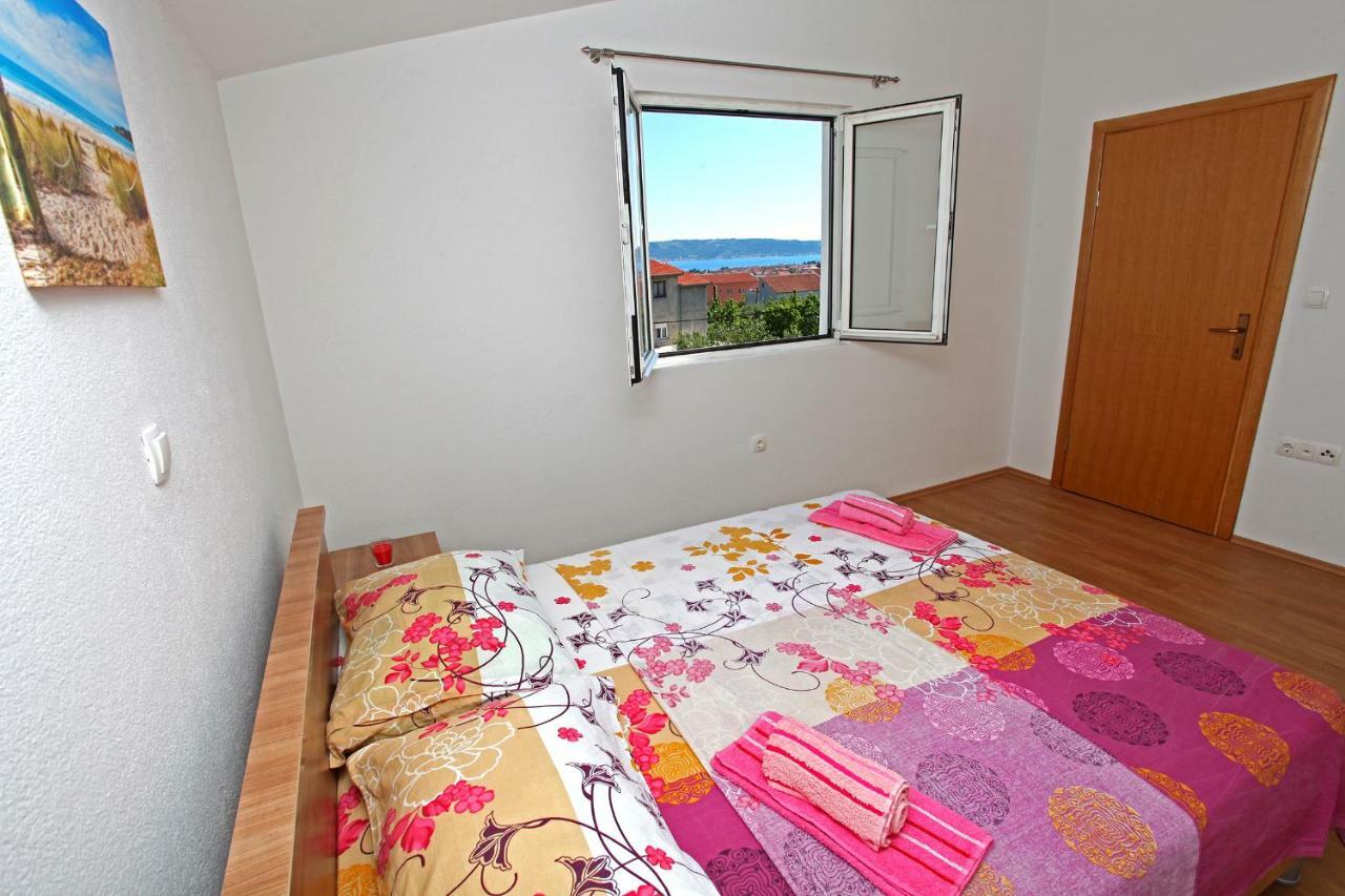 Apartments Ukic Kaštela エクステリア 写真